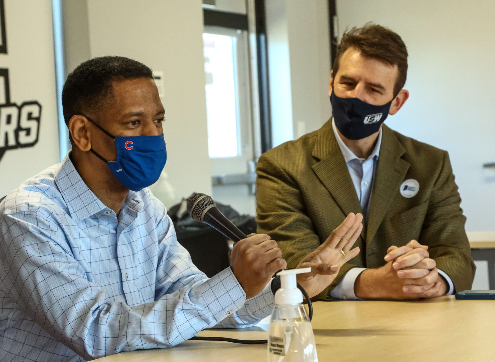 Indiana State Health Commissioner Dr. Kristina Box visits vaccine clinic